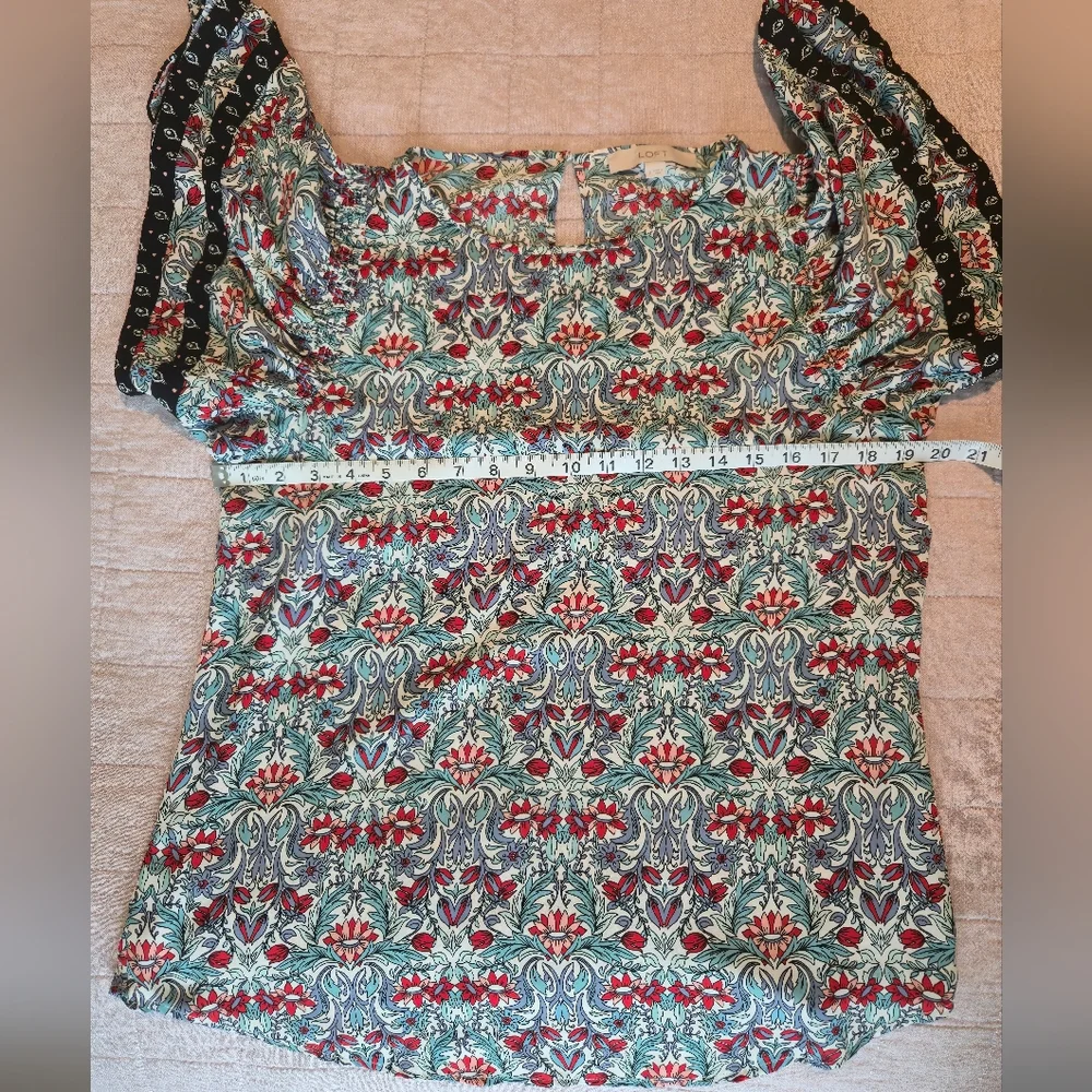 LOFT Multi-Color Flutter Sleeve Blouse - Picture 4 of 9